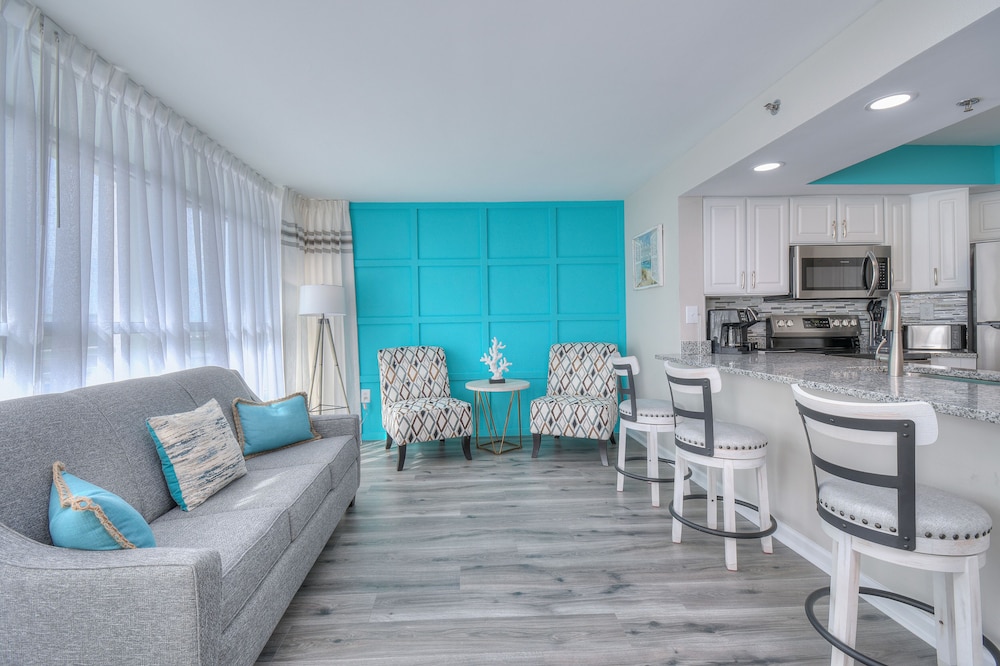 Units at Carolinian Beach Resort by Elliott Beach Rentals - photo 28