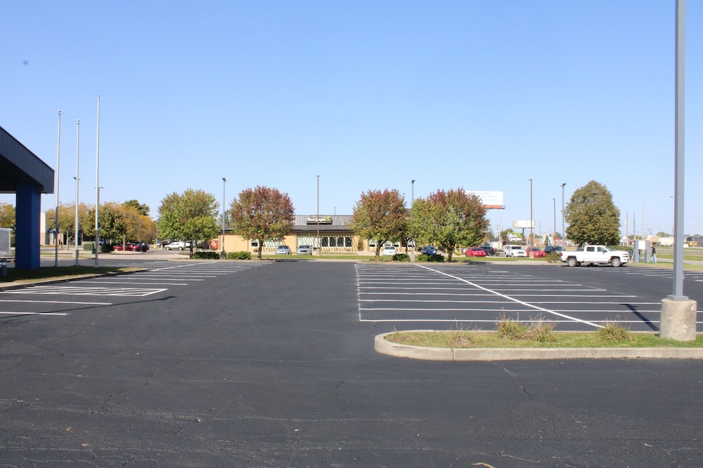 BlissPoint Inn kokomo - photo 25