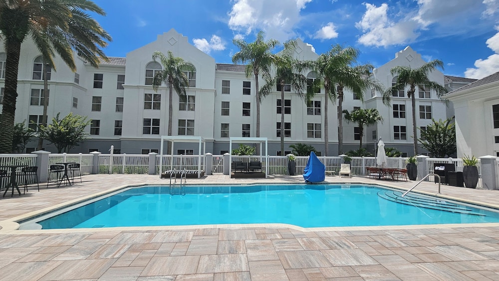 Montreal Suites Orlando By Ihg - photo 21