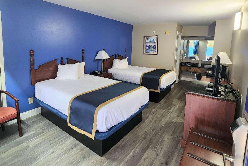 Baymont by Wyndham Eufaula - photo 16