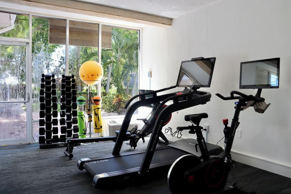 SkyBeach Resort - photo 42