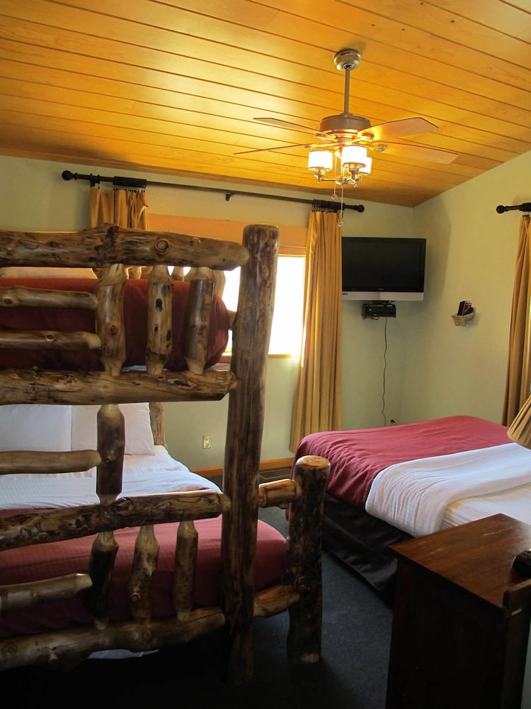 Convict Lake Resort - photo 23