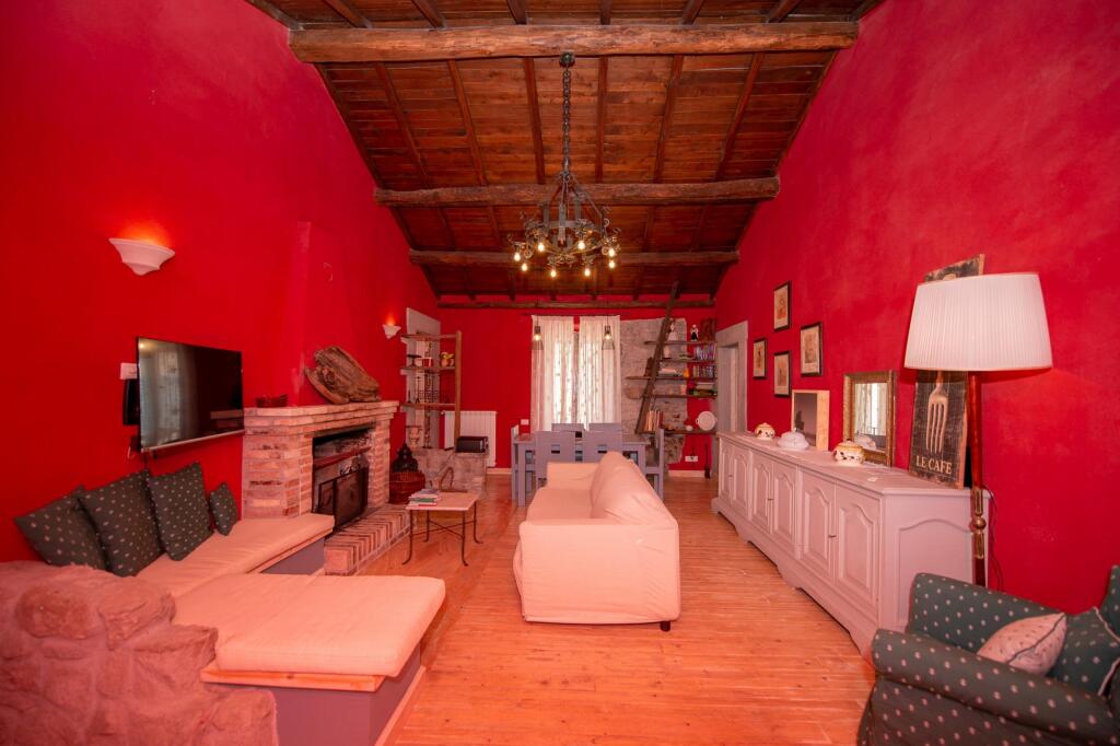 Elegant Charming Family Country House Near Rome — 4-Star Luxury Hotel in Rocca Di Papa, Italy