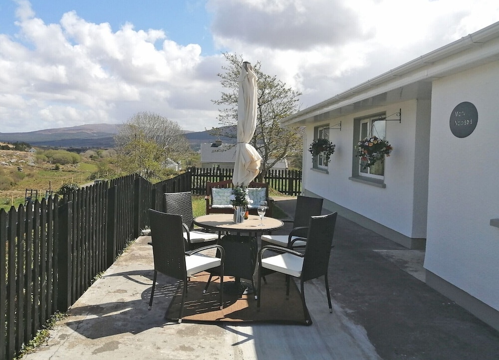 Mary Naoise Holiday Home by Trident Holiday Homes — 4-Star Luxury Hotel in Donegal, Republic of Ireland
