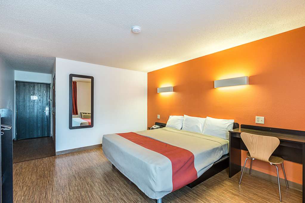 Motel 6 Wisconsin Rapids WI - photo 16