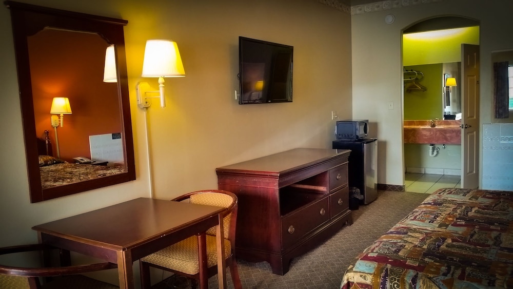 La Copa Inn Brownsville - photo 9