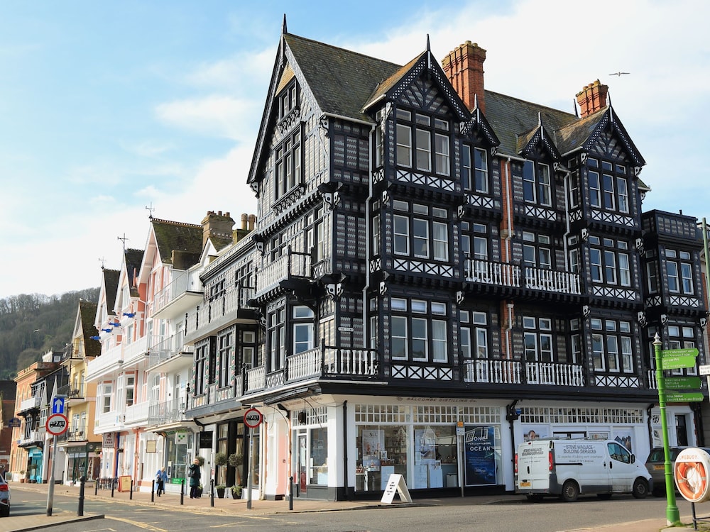 2 York House — 4-Star Luxury Hotel in Dartmouth, United Kingdom