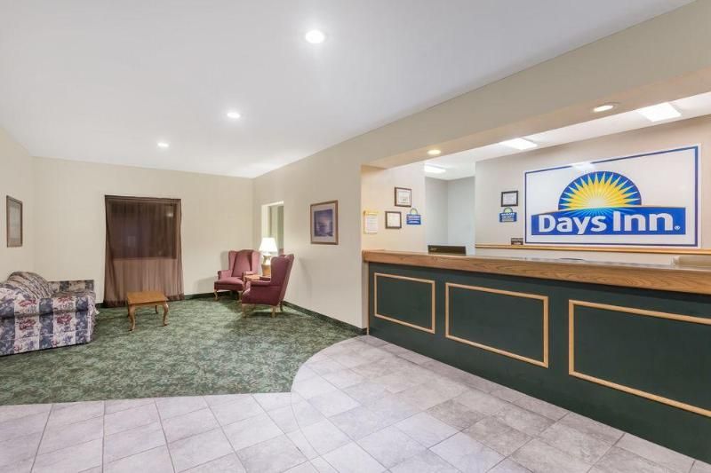 Days Inn Manchester - photo 35