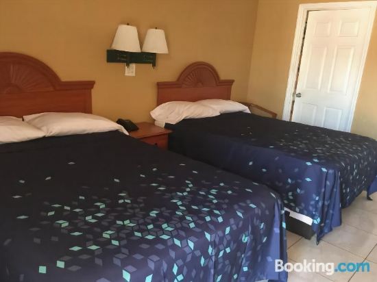 A1A Travel Inn - photo 7
