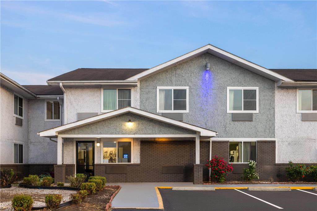 Super 8 by Wyndham South Boston VA - photo 5