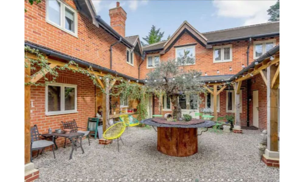 The Kingsley At Eversley — Hook