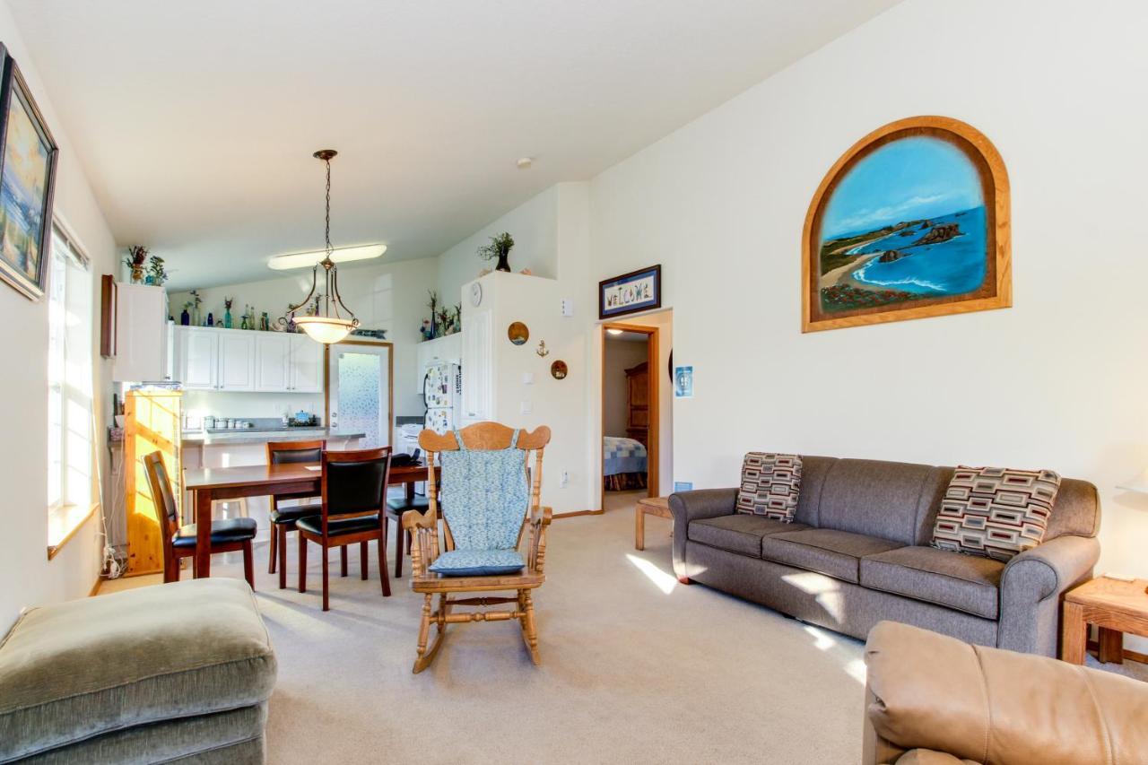 Cedar Creek Retreat in Rockaway Beach, United States