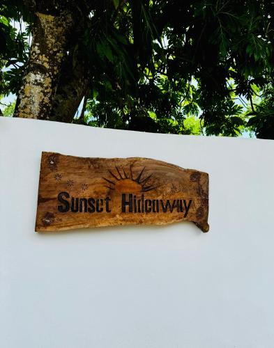 Sunset Hideaway - last minute hotel in Unknown City