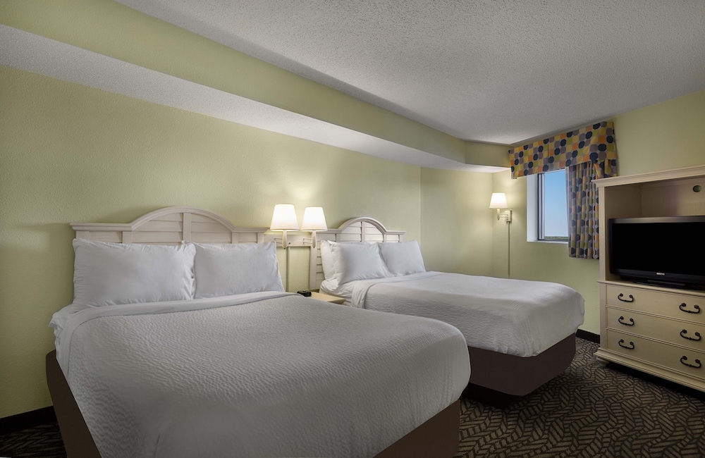 Ocean Reef Resort - photo 11