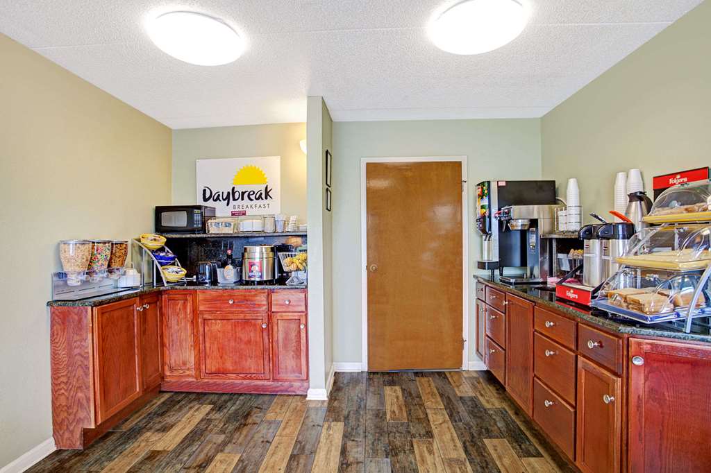 Days Inn by Wyndham Clarksville TN - photo 36