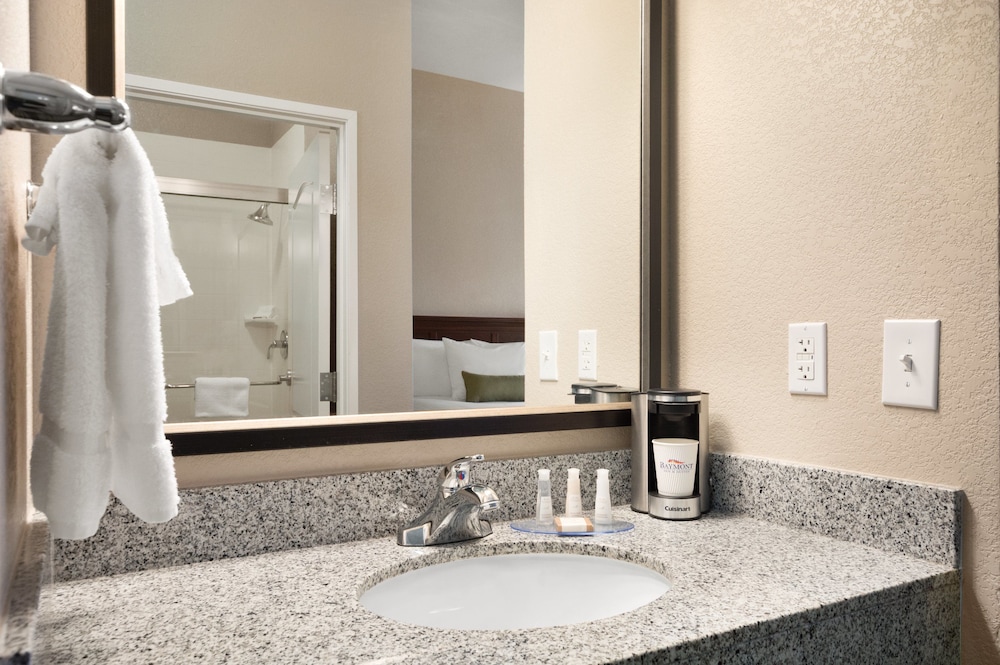 Baymont by Wyndham Odessa - photo 17