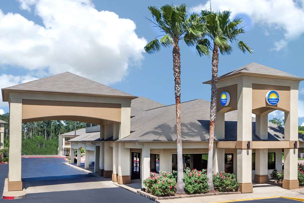 Days Inn & Suites by Wyndham Huntsville - photo 3