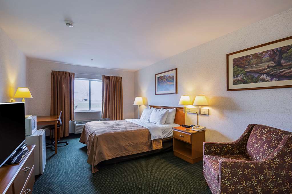 Quality Inn & Suites Belmont Platteville - photo 11
