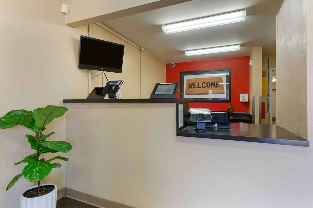 Extended Stay America Select Suites Phoenix Scottsdale North - photo 5
