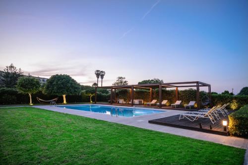 BlueGreen Villa — 4-Star Luxury Hotel in Nea Alikarnassos, Greece