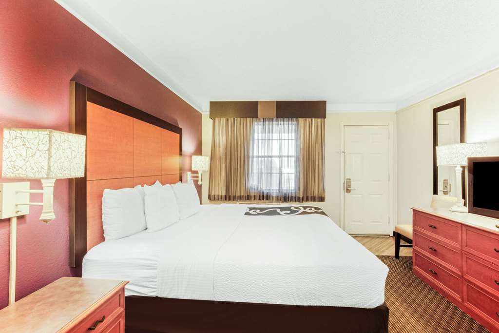 La Quinta Inn by Wyndham and Conference Center San Angelo - photo 33