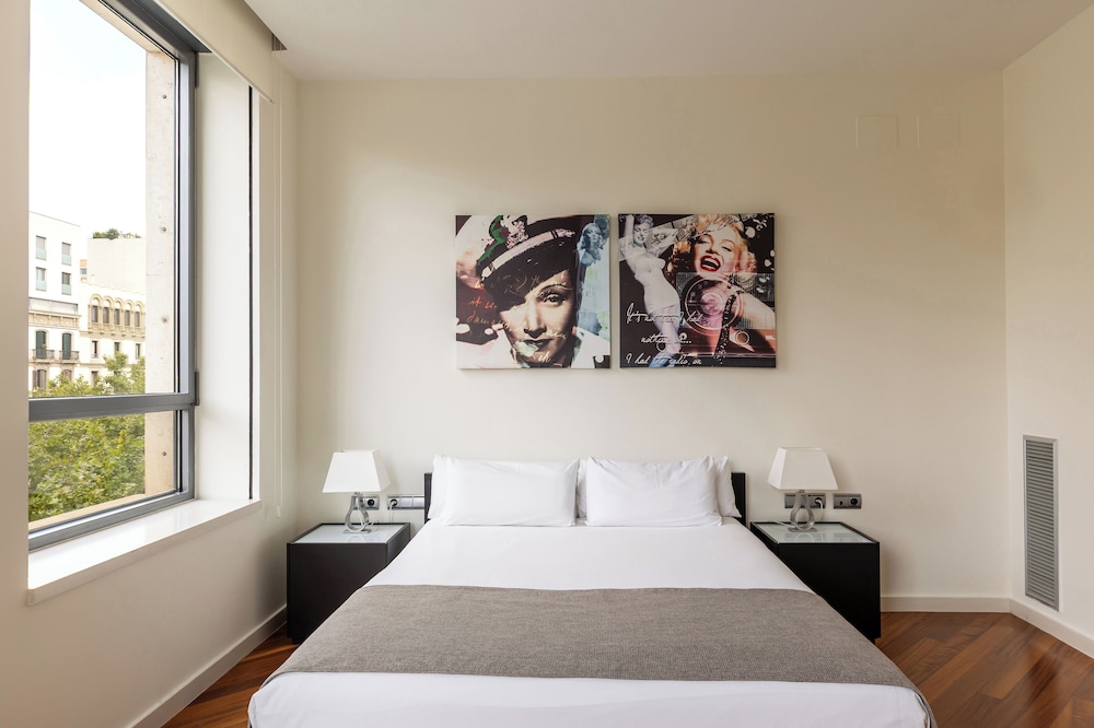 Sweett Paseo de Gracia City Centre — 4-Star Luxury Hotel in Barcelona, Spain