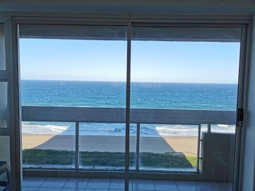 Stella Maris 123 — 4-Star Luxury Hotel in Amanzimtoti, South Africa
