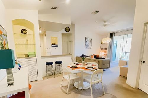 Cozy & Bright Condo in Legacy Dunes near Disney — 4-Star Luxury Hotel in Kissimmee, United States