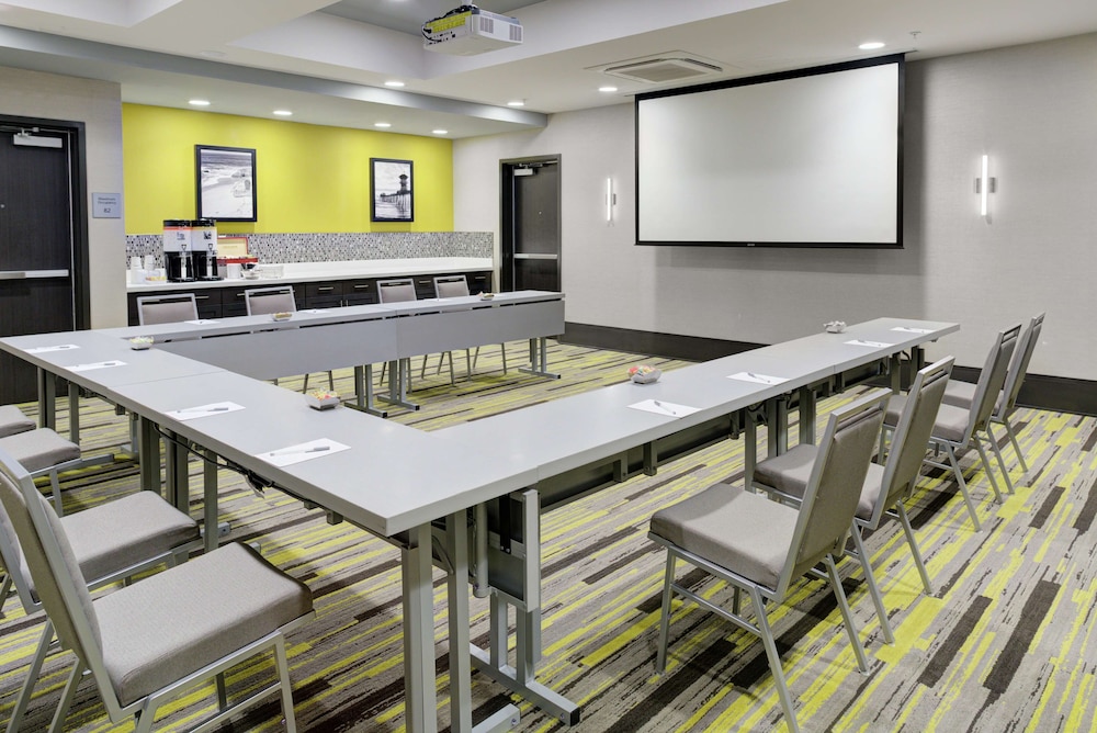 Hampton Inn & Suites Irvine Orange County Airport - photo 33