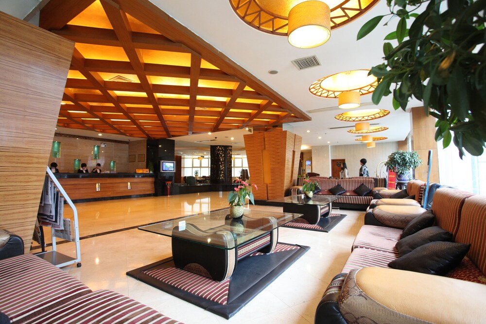 Wuhan Zhongshan Park Xuesong Road — 4-Star Luxury Hotel in Wuhan, People's Republic of China