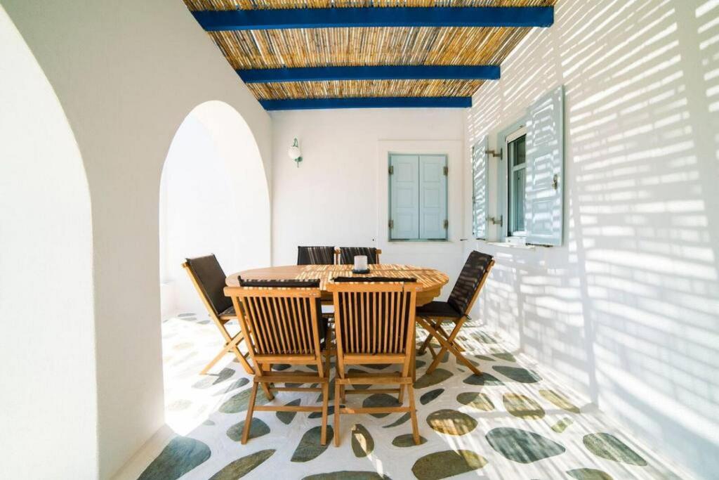 Santa Maria Villa in Paros — 4-Star Luxury Hotel in Paros, Greece