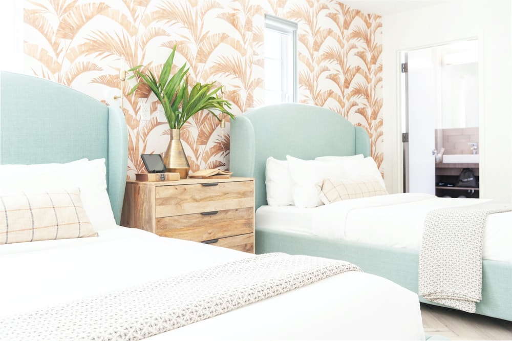 Luxuri Suites - photo 37