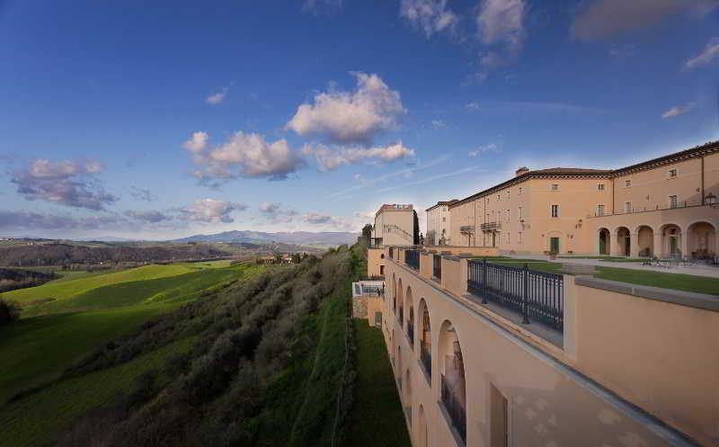 Vicarello di Volterra — 5-Star Luxury Hotel in Volterra, Italy