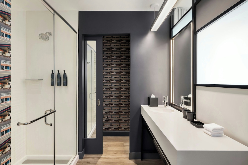Aloft Wilmington at Coastline Center - photo 18