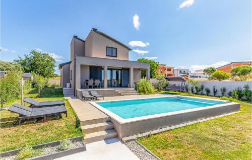 Amazing Home In Pula With Kitchen — 4-Star Luxury Hotel in Pula, Croatia