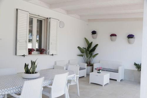 Casa Vacanze Menamè — 4-Star Luxury Hotel in Porto Cesareo, Italy