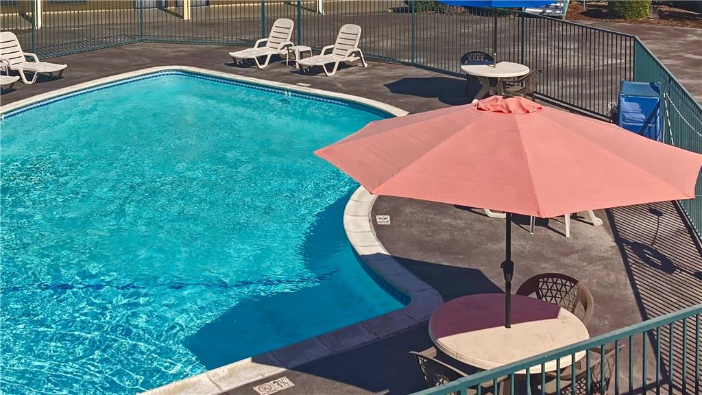 Quality Inn & Suites near Downtown Bakersfield - photo 28