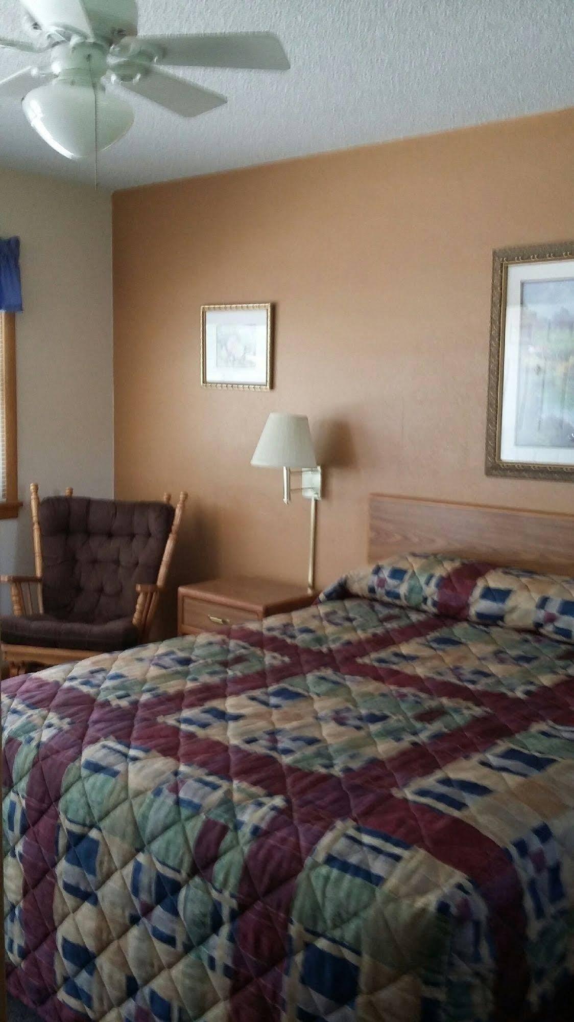 Skyline Motel - photo 3