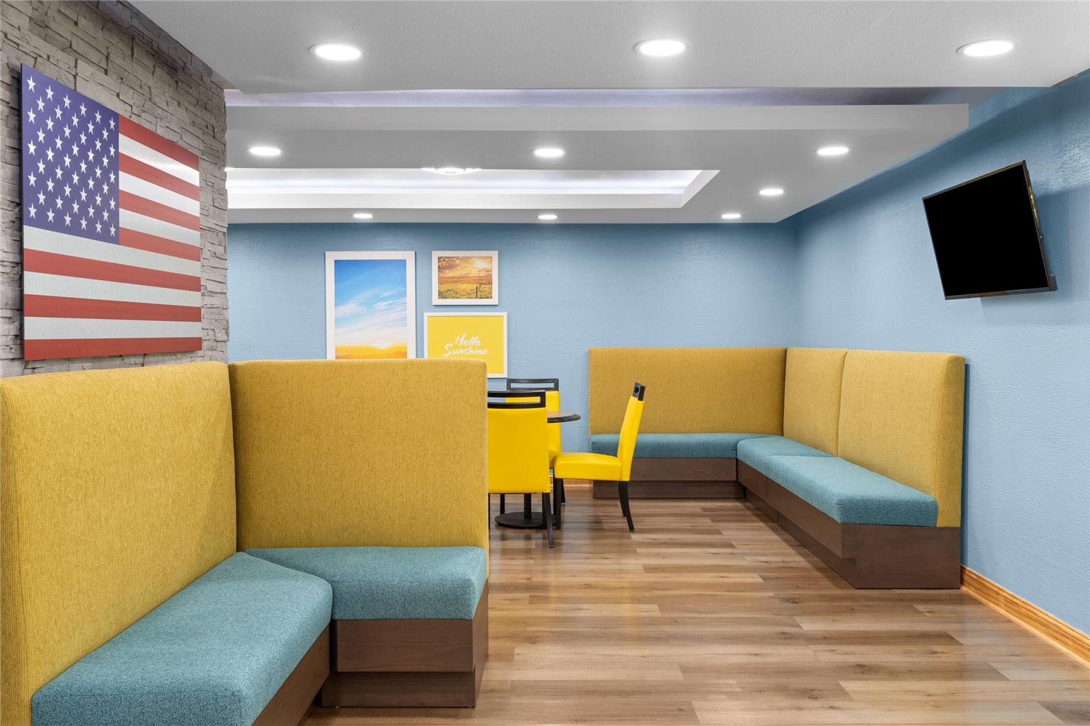 Days Inn by Wyndham Cloverdale Greencastle - photo 11