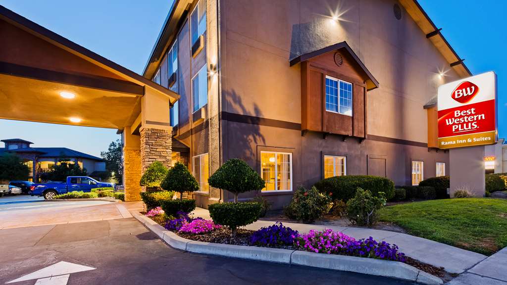 Best Western Plus Rama Inn & Suites — hotel in Oakdale