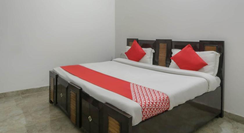 Aarush Hotels by Oyo Rooms — Bulandshahr — photo 2