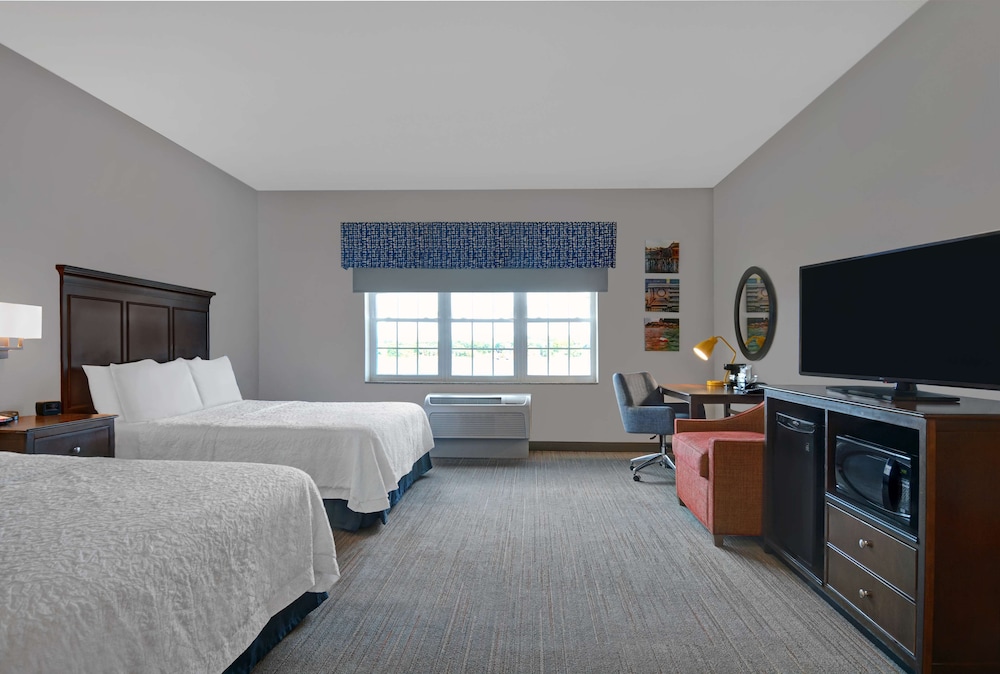 Hampton Inn Bath - photo 12