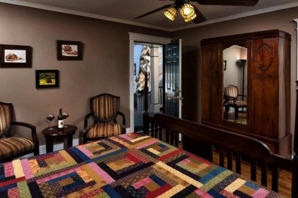 The Carriage House B&B - photo 32
