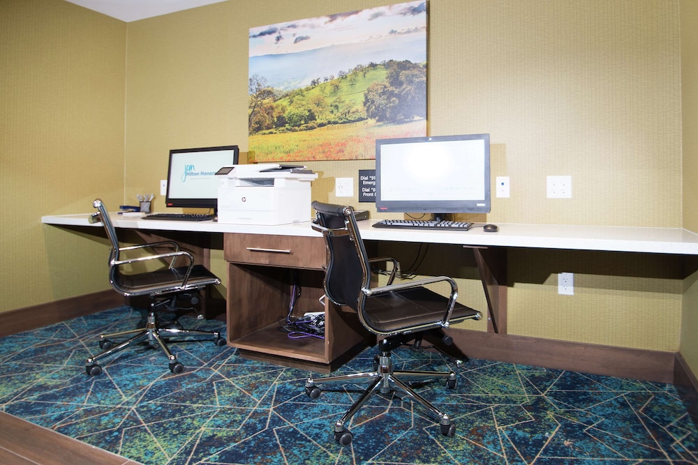 Hampton Inn Arvin Tejon Ranch - photo 50