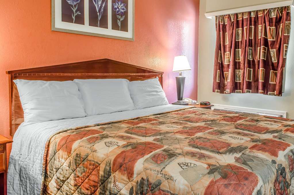 Rodeway Inn Allentown South - photo 15