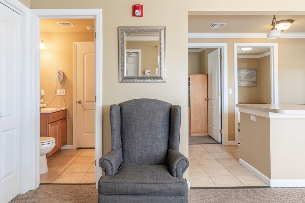 Heron Suites - photo 10