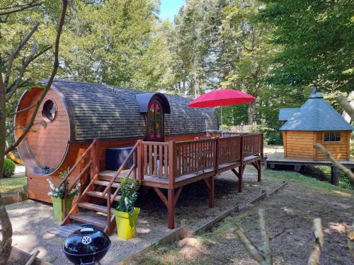 Séjour insolite en bord de Saône à Mantoche FR 1 583 390 - last minute hotel in Unknown City