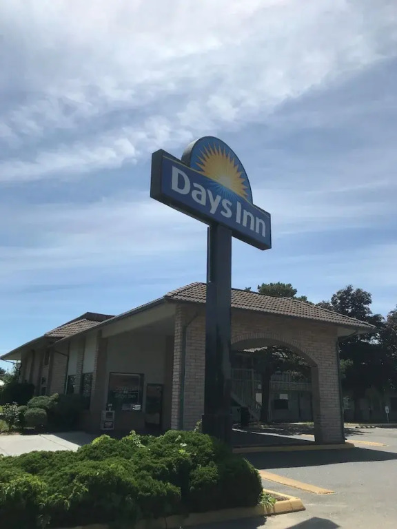 Days Inn by Wyndham Richland - photo 10