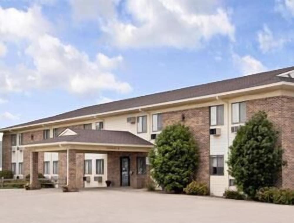 Super 8 by Wyndham Milbank SD - photo 31