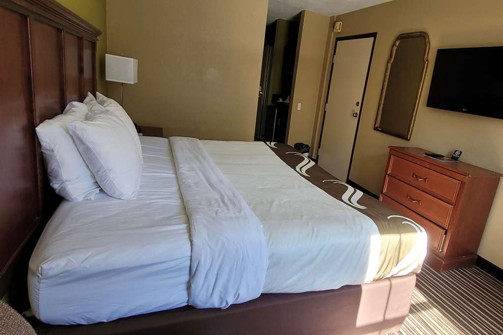 Quality Inn & Suites Columbia I 70 - photo 7